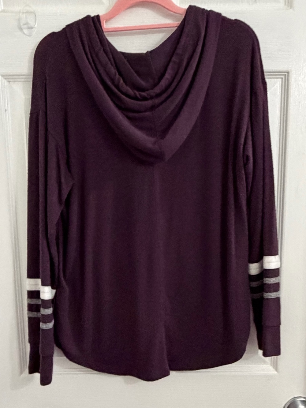 Market & Spruce Plum Hooded Pullover with Stripe Cuffs. So soft! Size medium